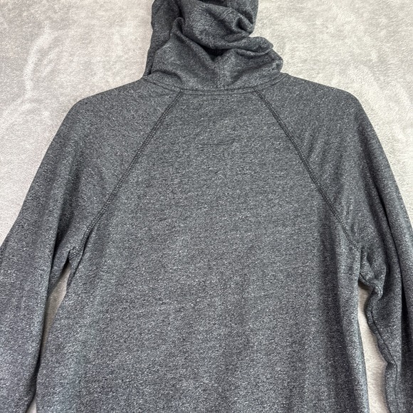 On The Byas Geometric Face Print Gray Hoodie Men's Size Small Streetwear Skater‎ - Picture 6 of 13